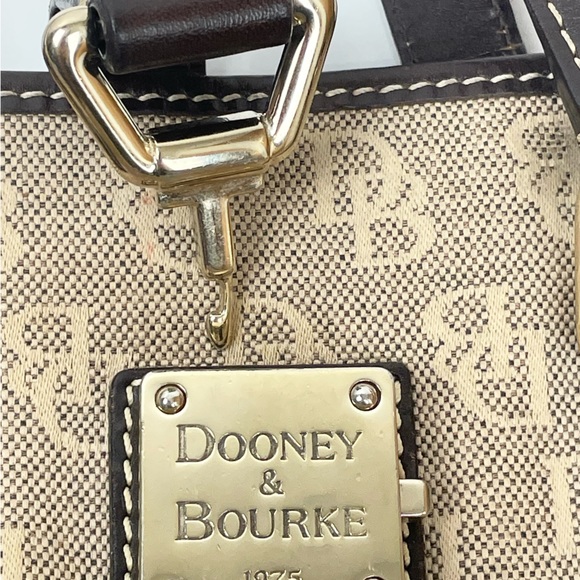 Dooney And Bourke Brown Leather Signature Jacquard Hobo Shoulder Logo - Picture 8 of 16